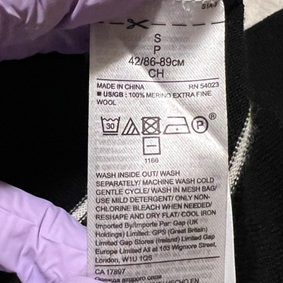 Banana Republic Womens Merino Wool Blue White Striped V-Neck Sweater Size Small - Picture 6 of 9